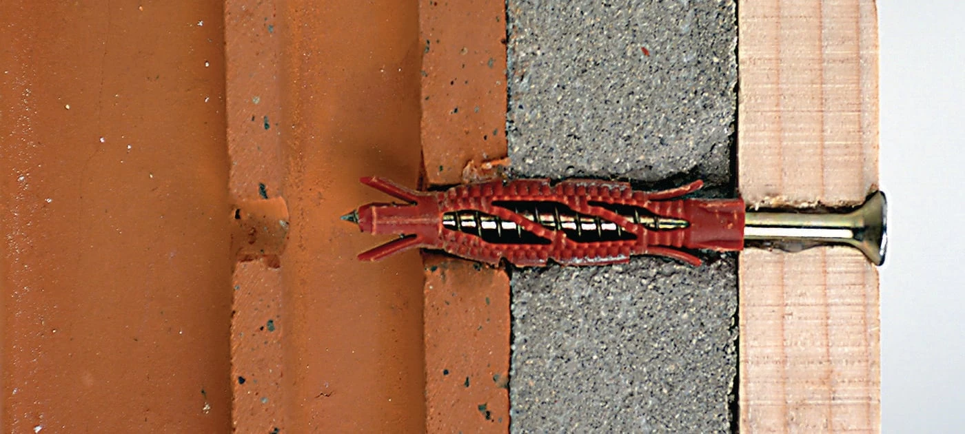 HUD-L Extra-long Plastic Wall Plug - Image 4