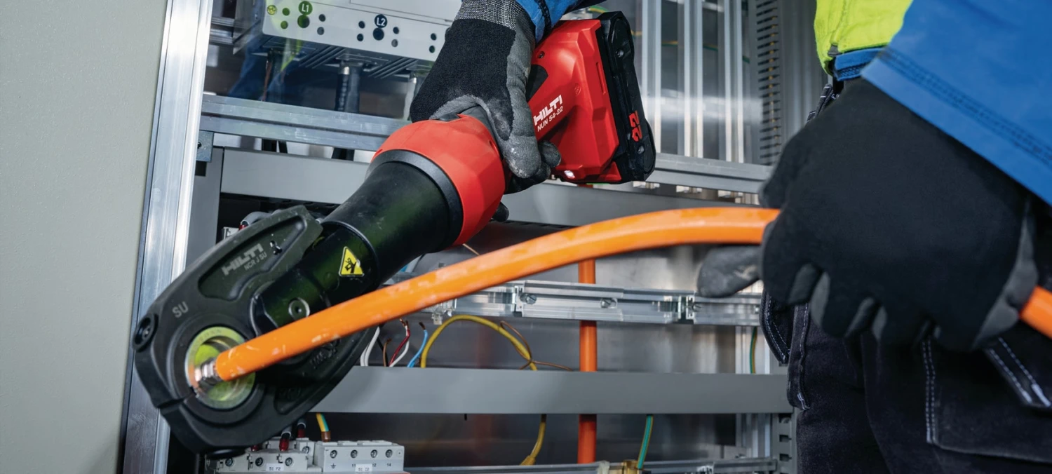 NUN 54-22 Cordless 6-Ton Cable Crimper And Cutter - Image 4