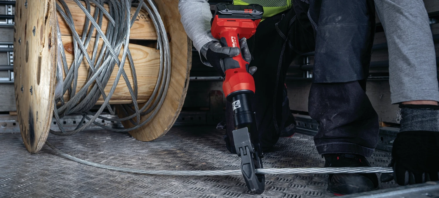 NCT 45 S-22 ACSR And Guy Wire Cordless Cable Cutter - Image 3