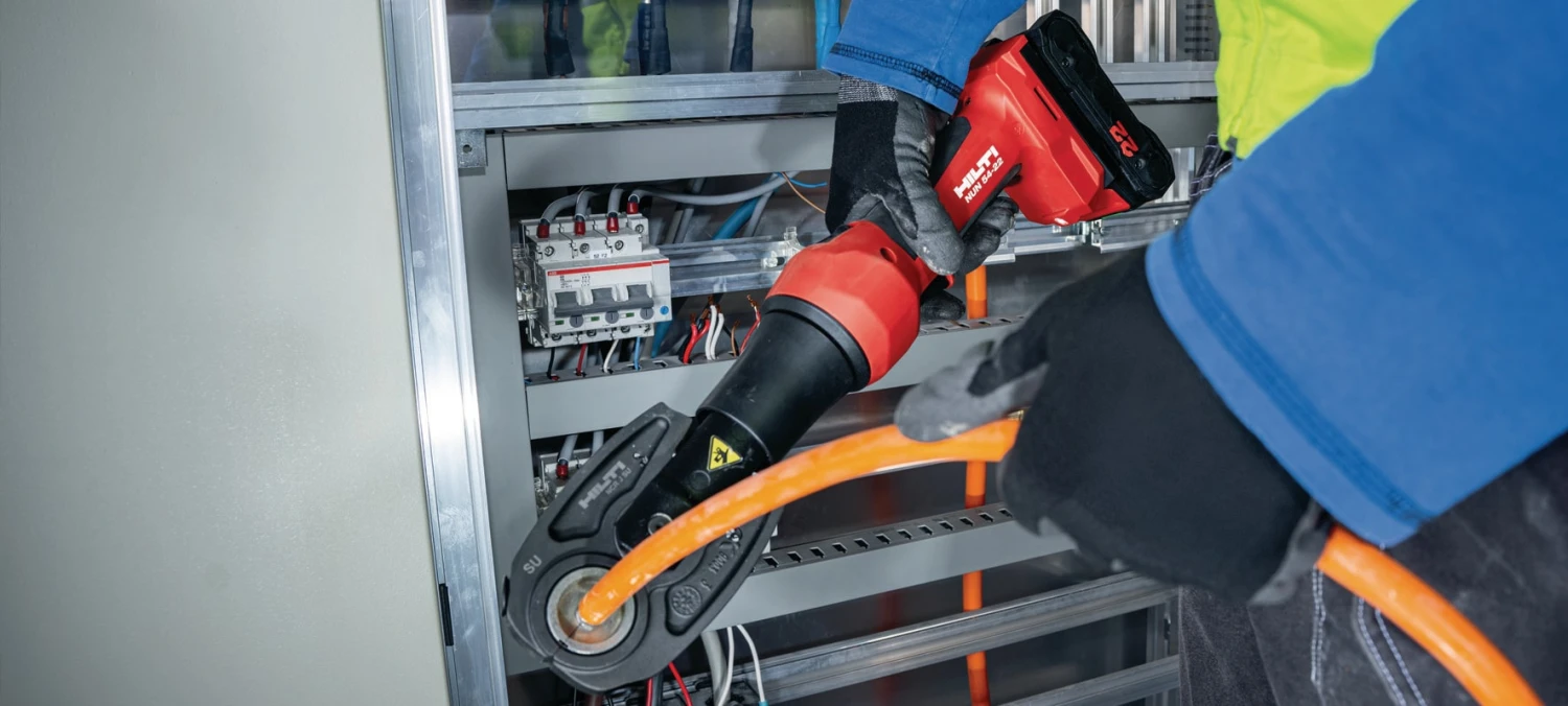 NUN 54-22 Cordless 6-Ton Cable Crimper And Cutter - Image 3